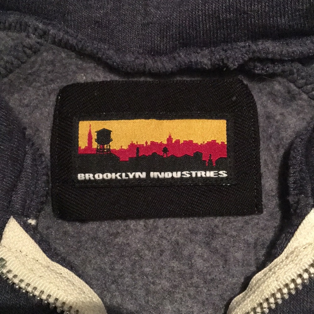 BROOKLYN INDUSTRIES Hoodie - Picture 4 of 5